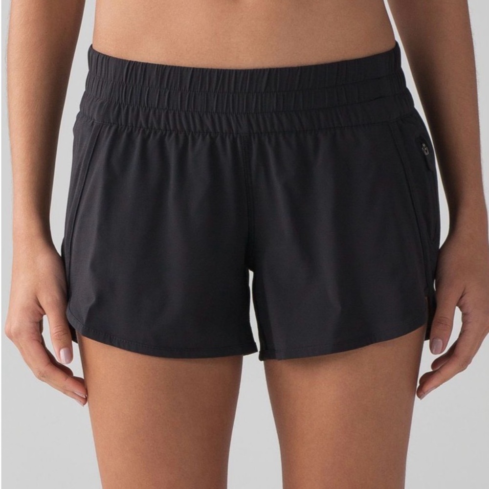 Lululemon Tracker Short V black size 8 W7AA6S